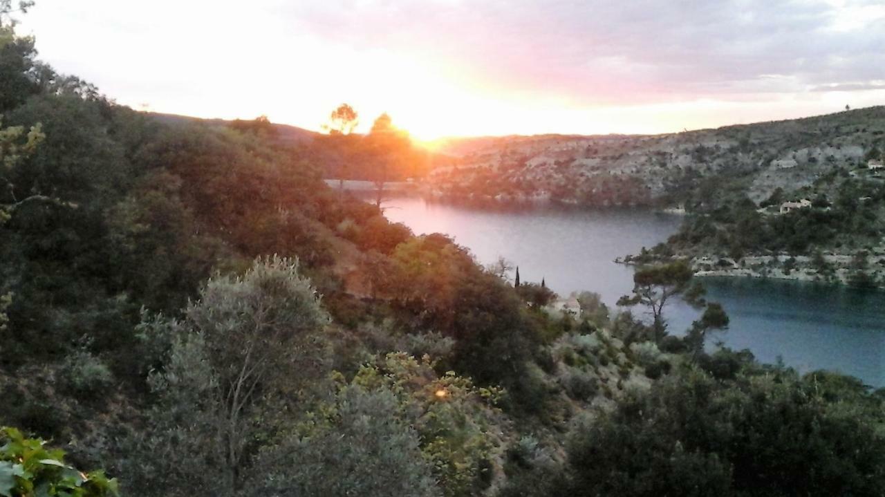 Domisiladore Esparron-de-Verdon Buitenkant foto