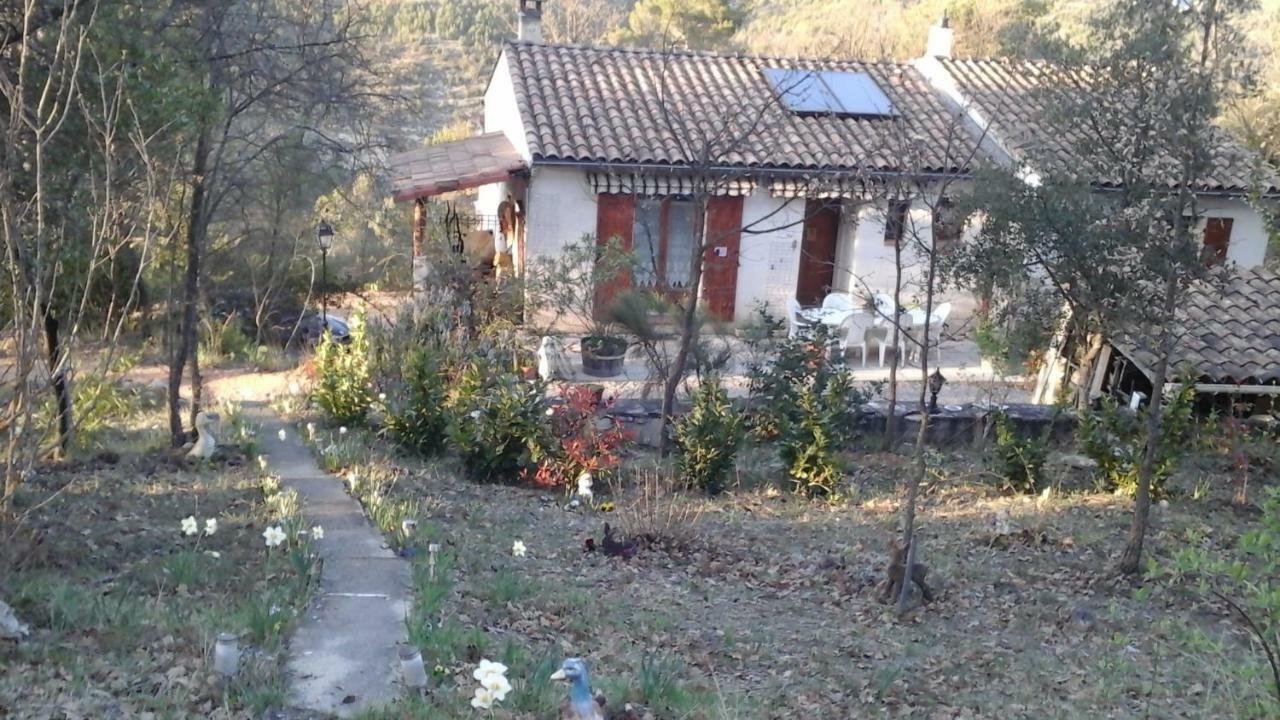 Domisiladore Esparron-de-Verdon Buitenkant foto