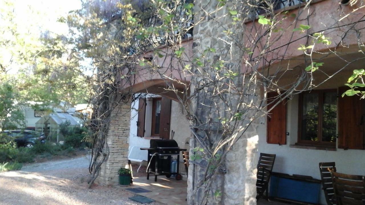 Domisiladore Esparron-de-Verdon Buitenkant foto